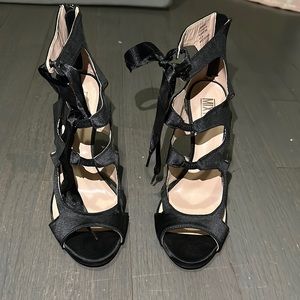 MIX N06 black heels never worn